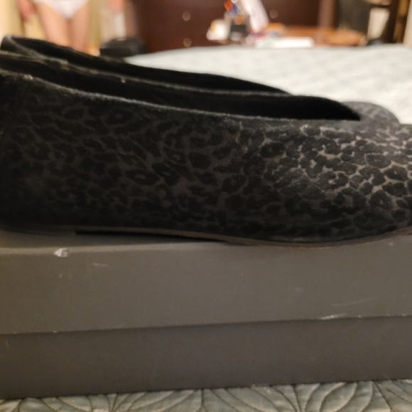 Eileen Fisher Embossed Leopard Suede Wedges 10 - Picture 3 of 10